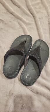 FitFlop Black Sequin Slip-On Thong Sandals Women’s Size 6 Casual Summer